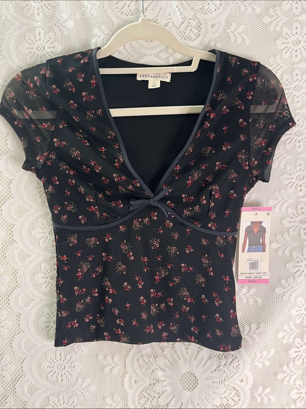 Aeropostale Black Floral Mesh sleeve V-Neck Crop Top NWT S